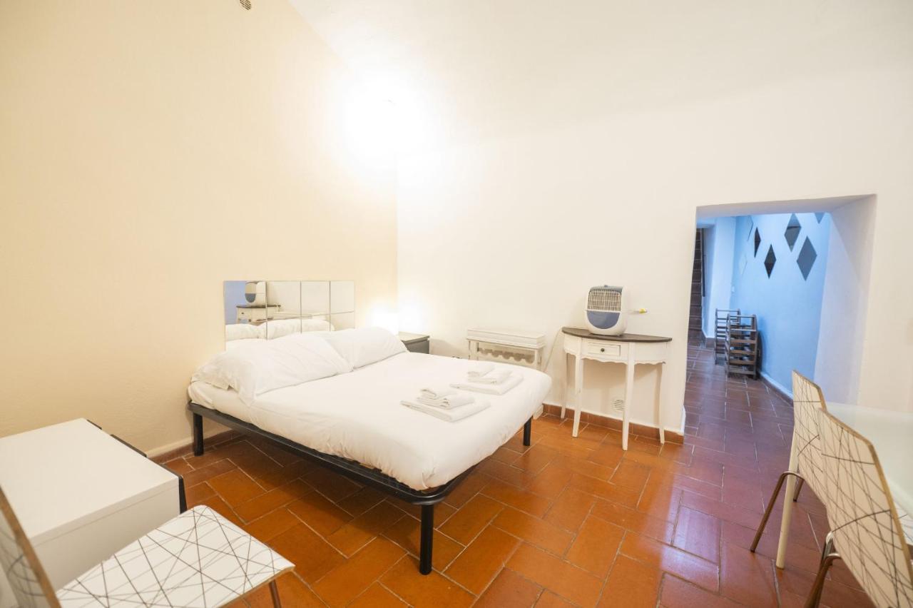 Campo De Fiori Grotto Apartment Рим Екстер'єр фото